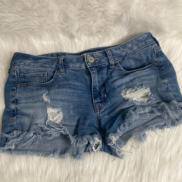 Express Ladies Denim low-rise shorts - Picture 1 of 4